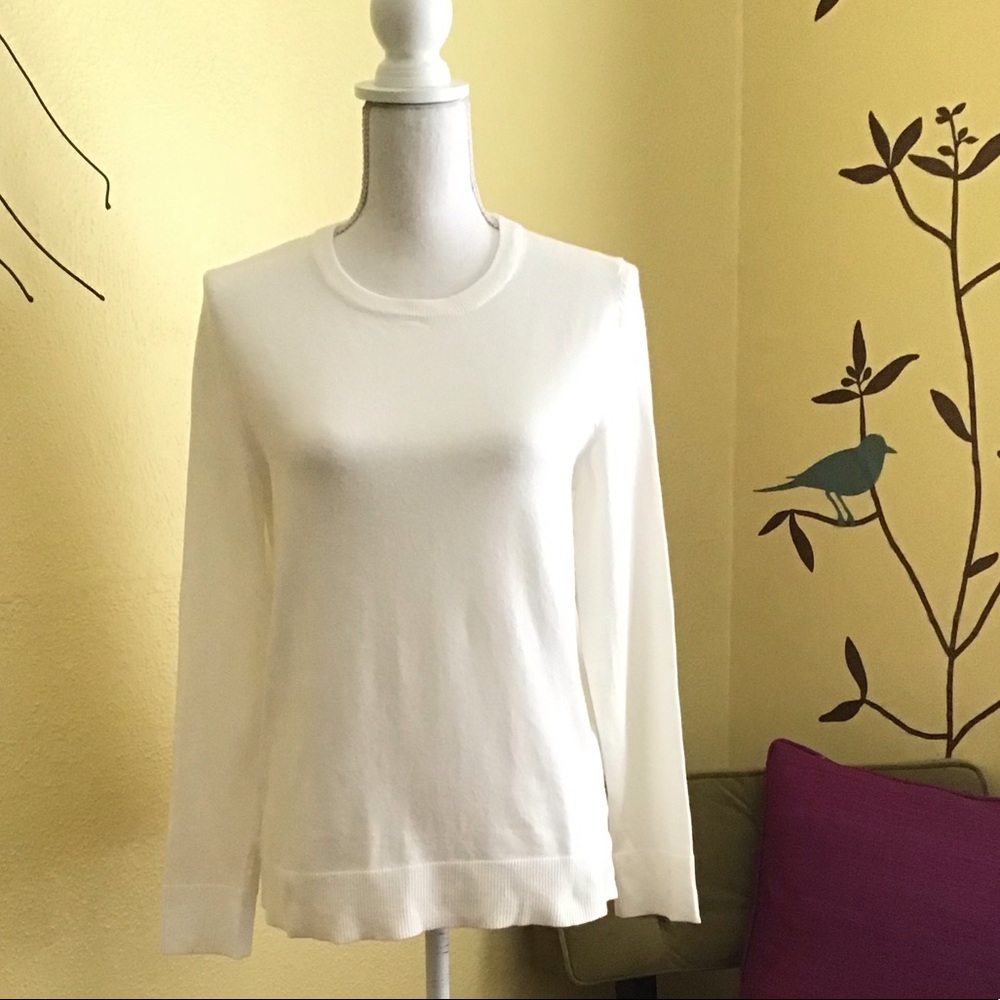 NWT Style & Co. Lightweight Sweater - Women’s Medium.